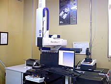 カールツァイス CNC3次元測定機